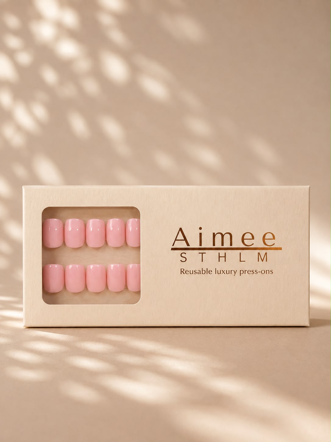 Baby Blush Square Short Press-On-Nägel in einer Packung von Aimee STHLM