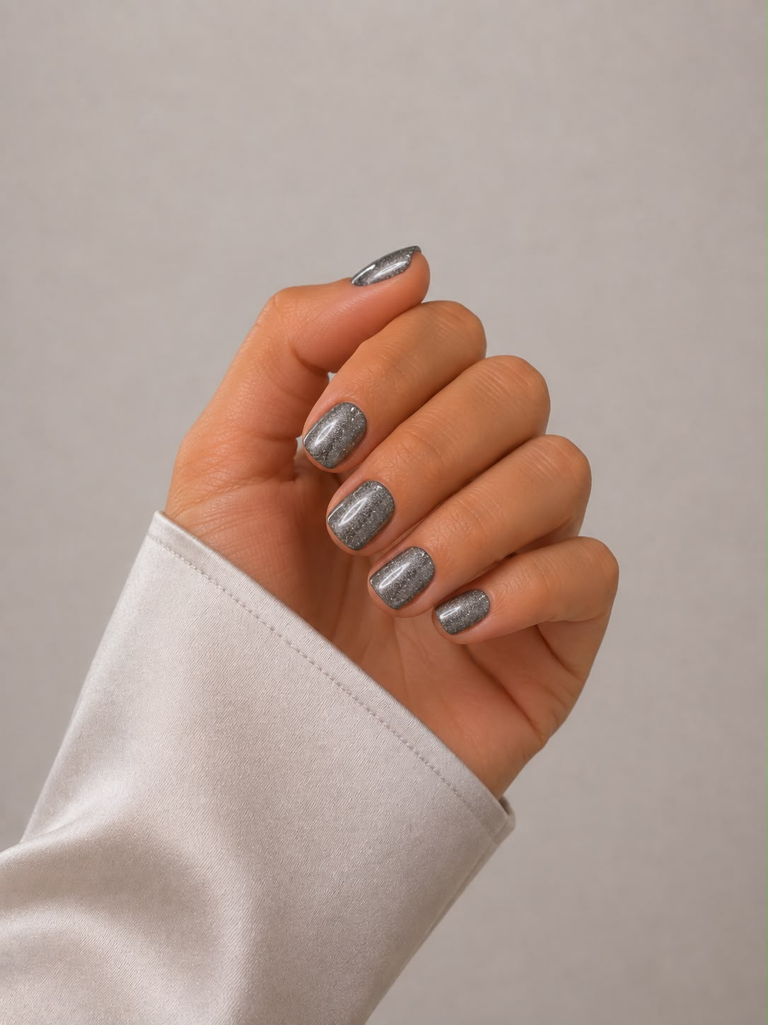 Night Sky – Square Extra Short Press-on-Nägel mit dunklem Cat-Eye-Effekt von Aimee STHLM Press-on-Nägel